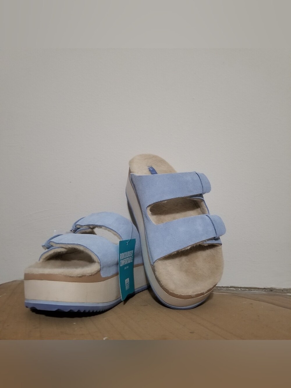 NEW! Reef Light Blue Shearling Platform Slide Mules sz 8 NWT - Picture 9 of 12